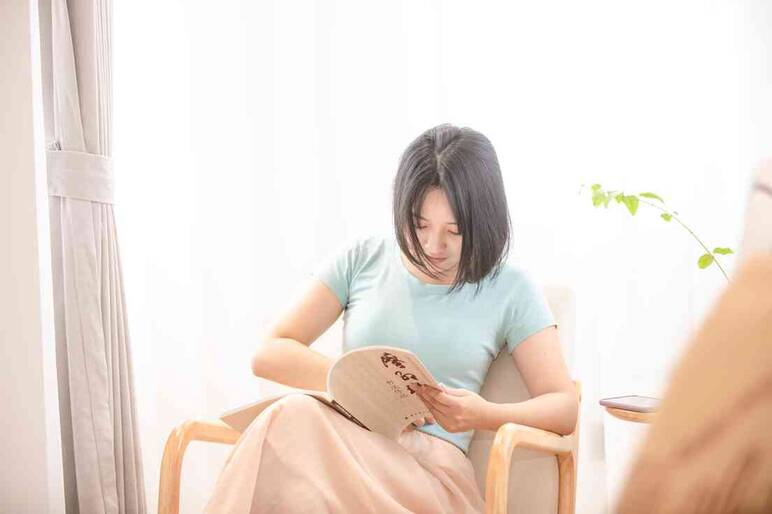 vivo英文主题曲为啥能唱进年轻人心里？
